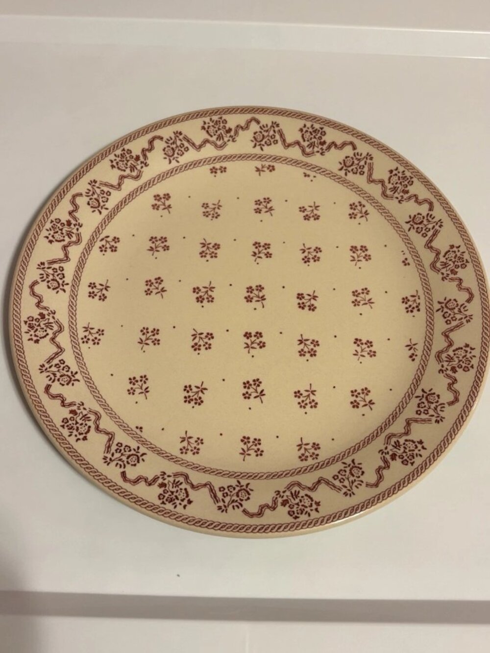 Laura Ashley Petite Fleur Johnson Brothers England Dinner Plate Pink Burgundy